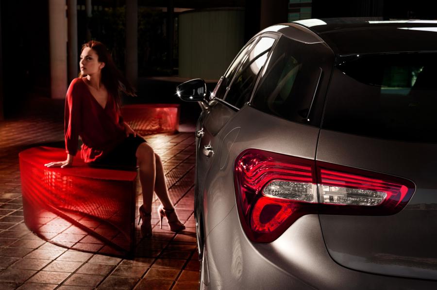  Citroen DS5 2012 года  (фото 24 из 182)
